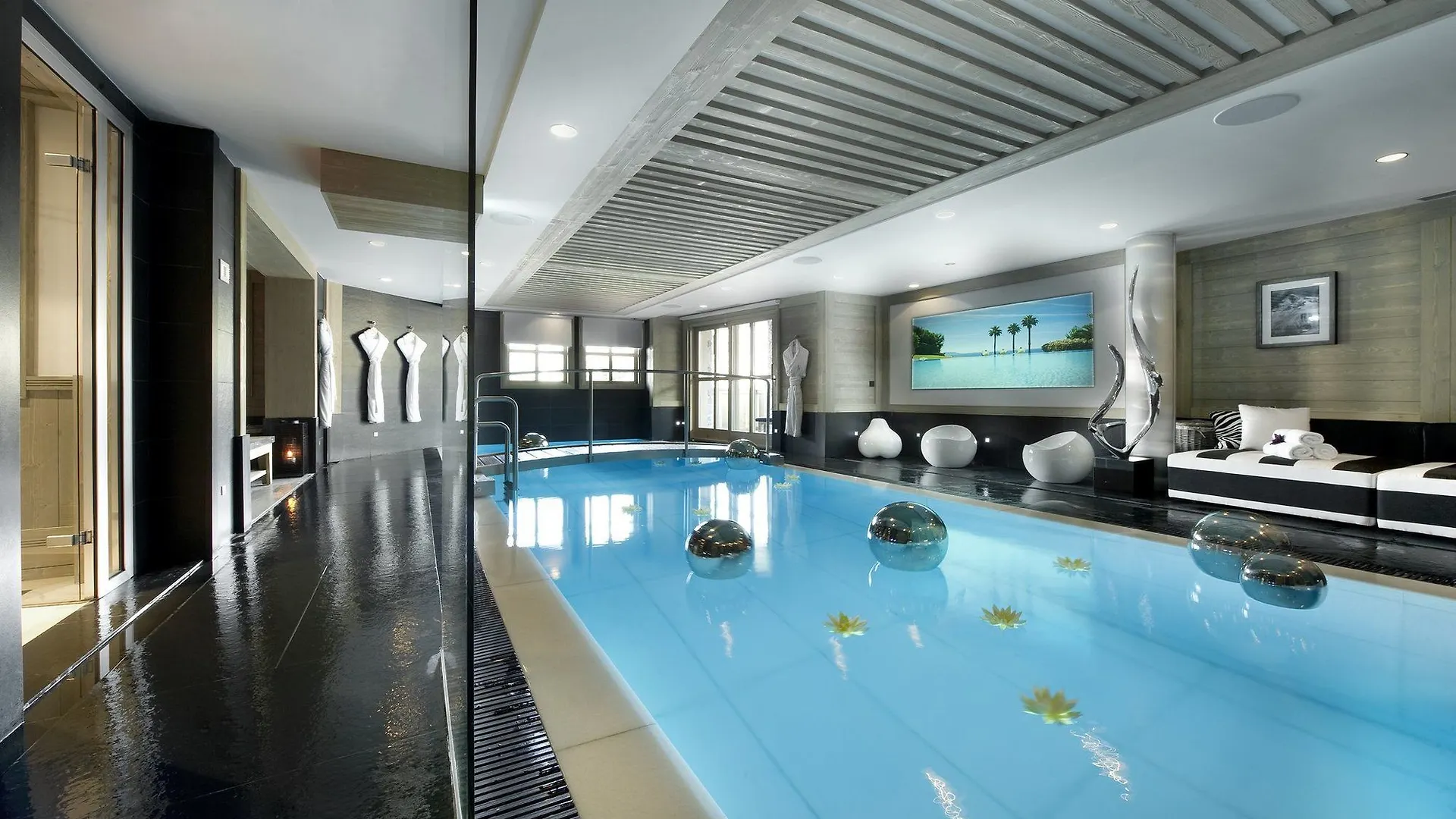Hotel Le K2 Palace 쿠쉐벨
