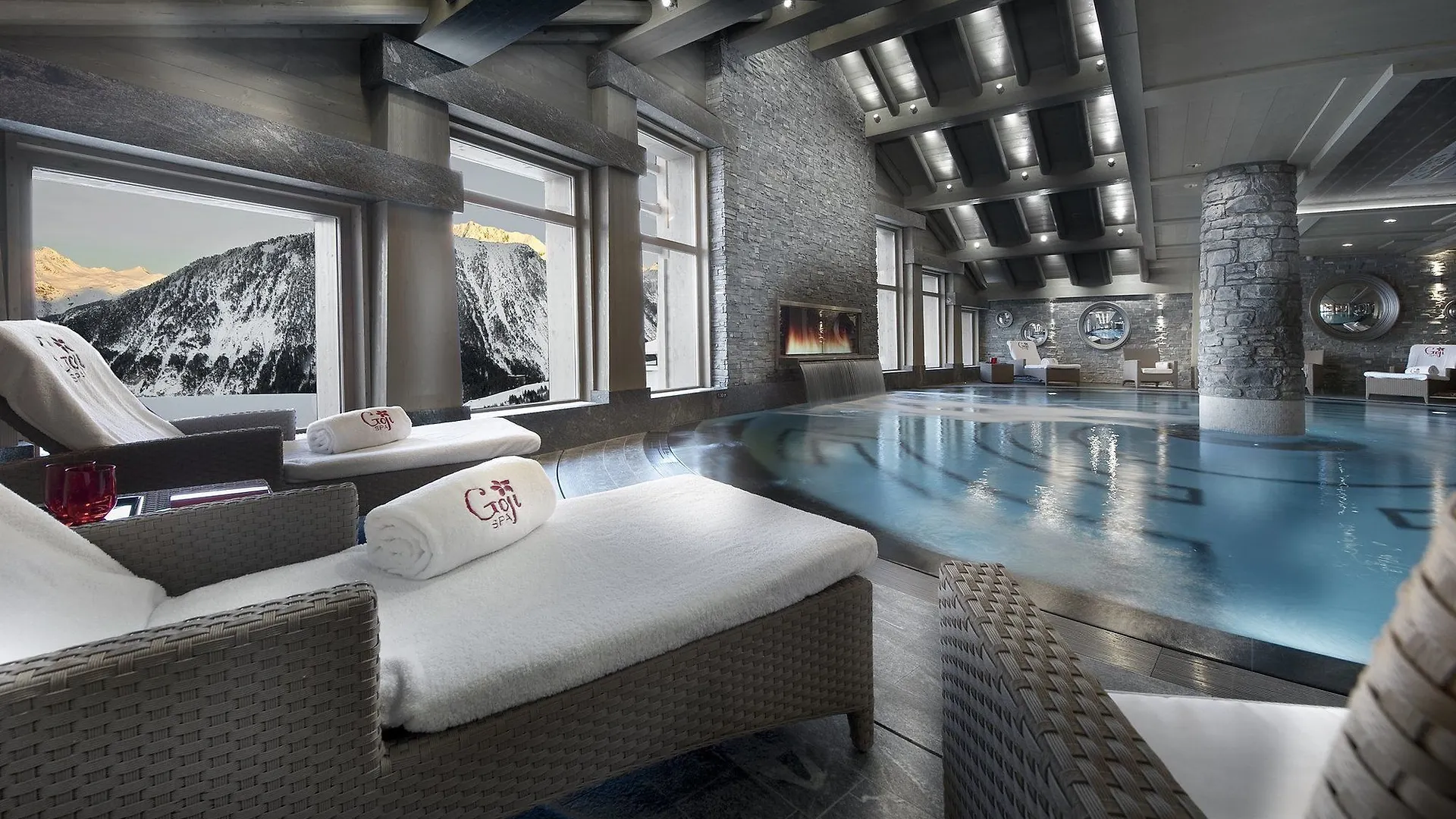 Hotel Le K2 Palace 쿠쉐벨 4*,