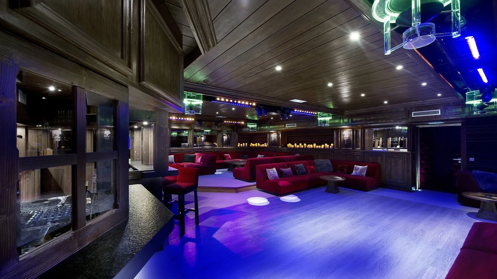 Hotel Le K2 Palace 쿠쉐벨